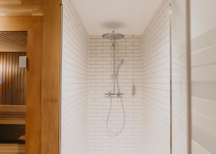 Paus A アパート メス